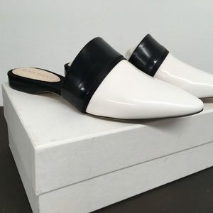 Nina Ricci  Black /white flats Mules sz 37 Leather